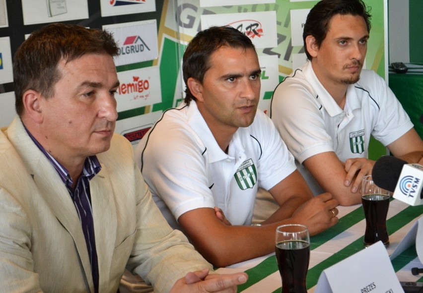 Od lewej: Jacek Bojarowski, prezes Olimpii, Tomasz Kafarski...