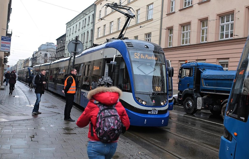 Wśród 10 linii tramwajowych, w których najczęściej...