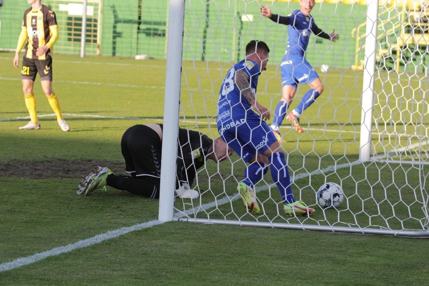 10.04.2022. Mecz GKS-u Katowice z Odrą Opole odbył się bez...