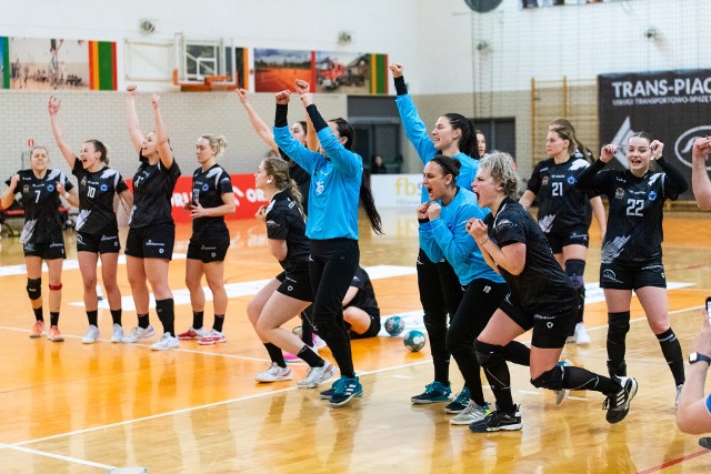 Handball JKS Jarosław awansował do 1/4 finału Pucharu Polski.