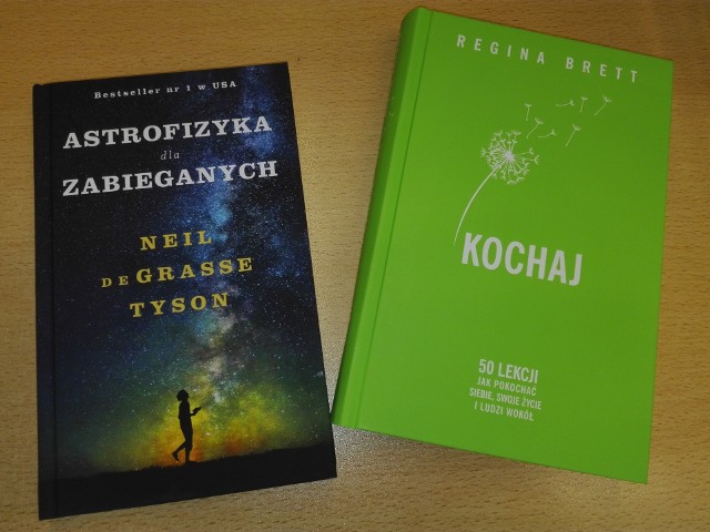 Książki "Astrofizyka dla zabieganych" lub "Kochaj" mogą trafić w Wasze ręce.