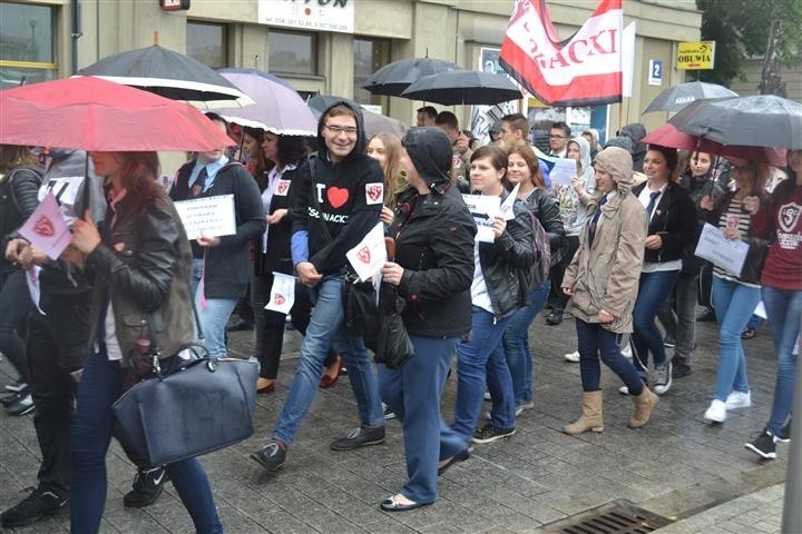 Częstochowa: Protest w obronie I Liceum Ogólnokształcącego...