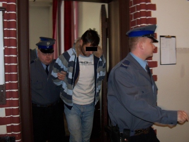 Sąd w Nysie aresztował Łukasza Ł. na 3 miesiące.