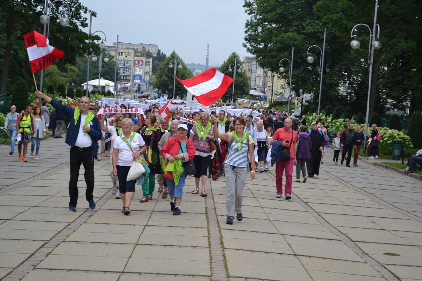 Pielgrzymka Rybnicka dotarła na Jasną Górę [ZDJĘCIA]