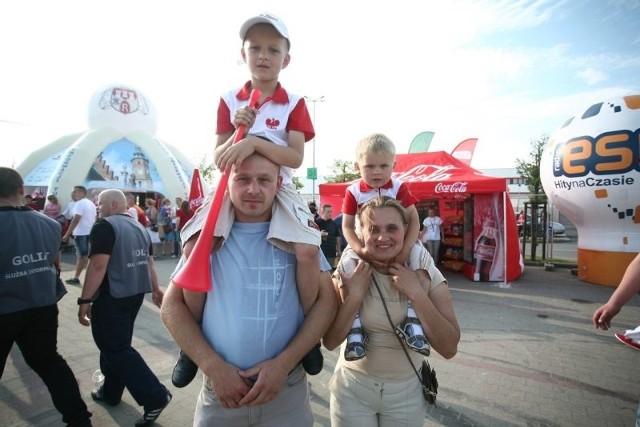 Kamil ( z lewej) i Paweł Wojciechowscy przyszli do strefy razem z rodzicami. 