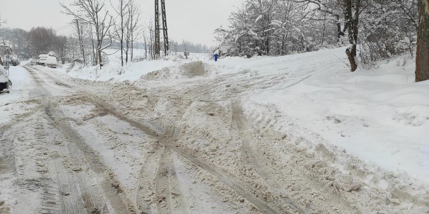 Trudne warunki na drogach w Bielsku-Białej....