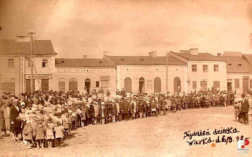 Warka, Plac Stefana Czarnieckiego (rynek miejski), 1928 rok....