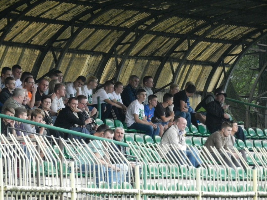 Kibice na meczu Concordia Knurów - Sarmacja Będzin 3:1