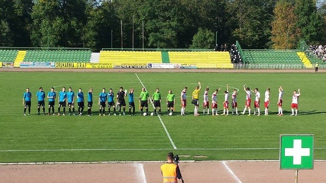 Po golach Arkadiusza Mysony i Roberta Sieranta z rzutu karnego łodzianie zremisowali na wyjeździe z Wartą Sieradz i wracają do domu z jednym punktem.