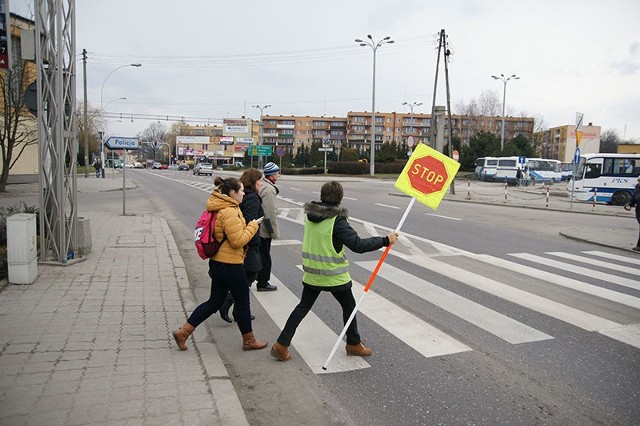 Osoby przeprowadzające uczniów będą pracowały do wakacji. Na przejścia powrócą we wrześniu