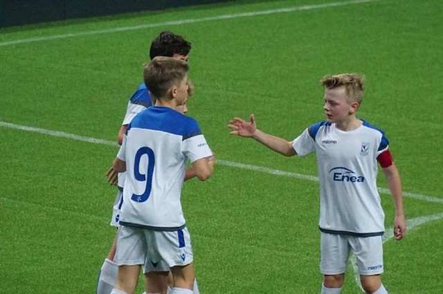 Młodzi zawodnicy Lecha Poznań powtórzyli wynik sprzed roku i ponownie zajęli 3. miejsce w Enea Lech Cup 2019. W kluczowym meczu pokonali Sporting 1:0.