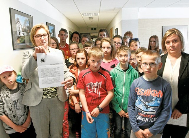 Dzieci z Głobikowej do marszałka nie przyjechały na wycieczkę. Chciały zwrócić uwagę na fakt, że nie mają gdzie ćwiczyć.