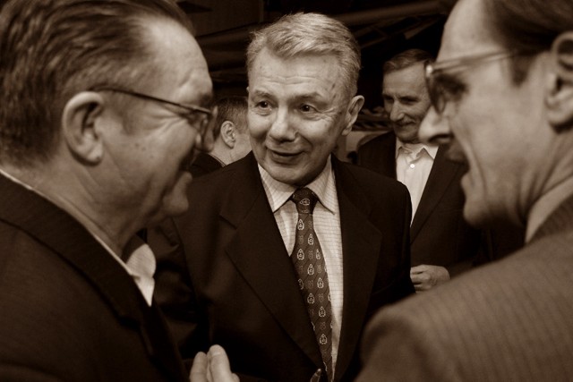 Jerzy Kopa (w środku)