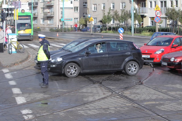 Maraton w Poznaniu. Gdzie będą śluzy dla kierowców?