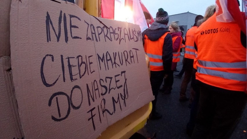 Protest w Lotosie zawieszony. Nie ma porozumienia [WIDEO]
