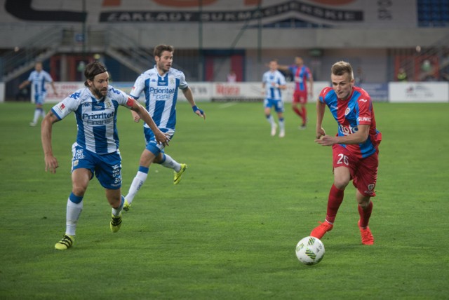 W Gliwicach Piast przegrał z IFK Goeteborg 0:3.