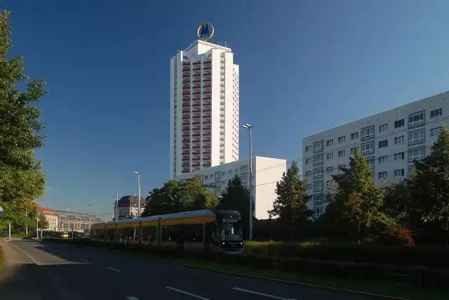 Taki wieżowiec miał stanąć również w Bydgoszczy. Na zdjęciu Wintergartenhochhaus, który w latach 70. ub. wieku był dumą Lipska