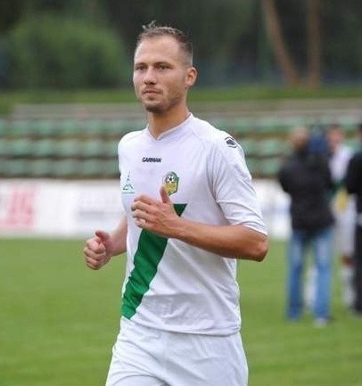 Wojciech Okińczyc ma 27 lat. Wychowanek UKP Zielona Góra. Był piłkarzem także Górnika Zabrze, Cracovii, czy Zawiszy Bydgoszcz. Ostatnio najlepszy strzelec III ligi (27 trafień) w barwach Stelmetu UKP.