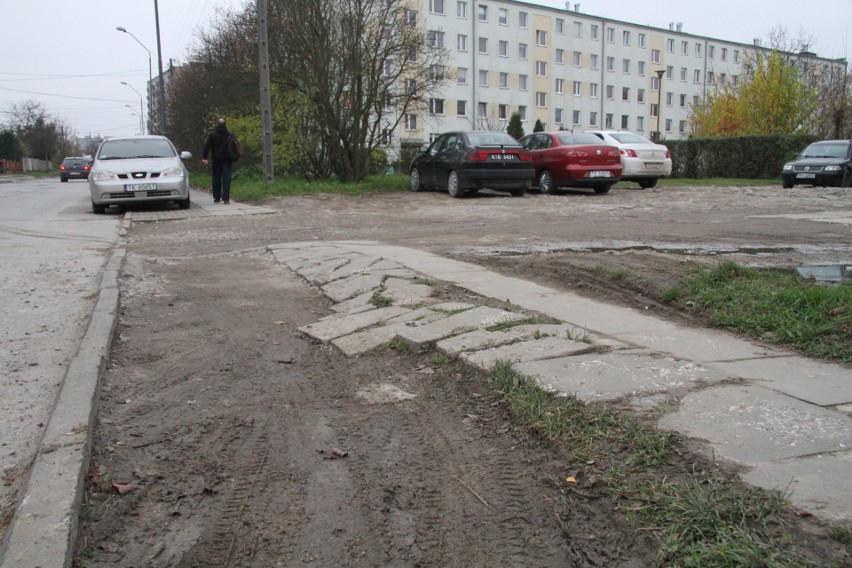 Wielki wstyd w centrum Kielc. Fatalna Poleska w Kielcach [ZDJĘCIA]