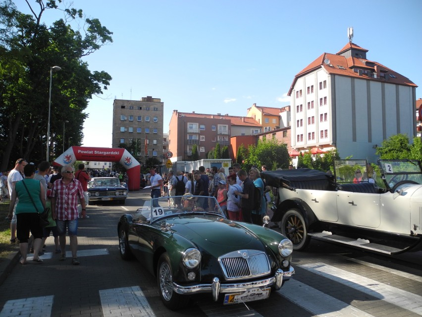 Parady zabytkowych samochodów w Stargardzie, Reczu, Suchaniu i Choszcznie