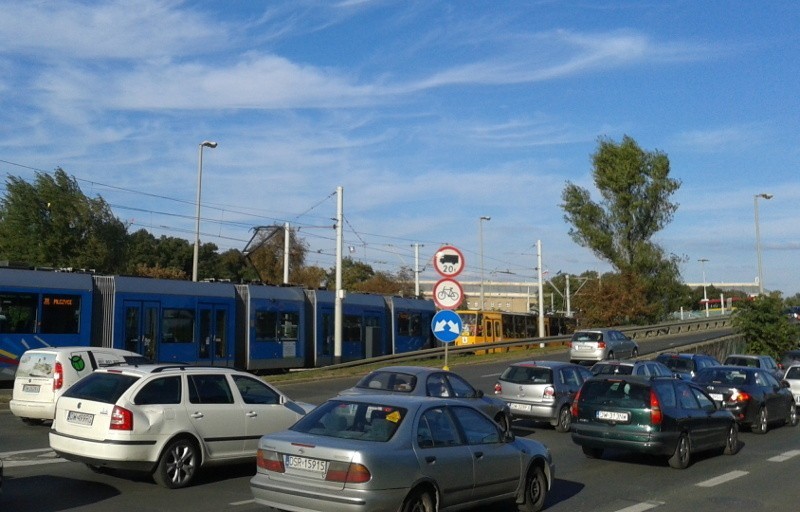 Wypadek na moście Grunwaldzkim. Wielkie korki w centrum (ZDJĘCIA)