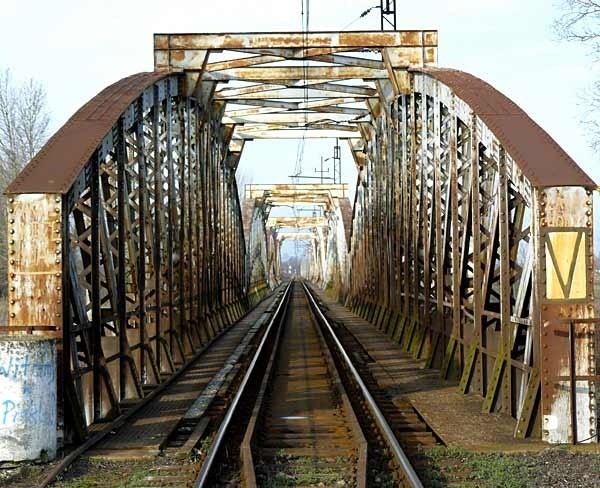 Most nieopodal stacji kolejowej Tryńcza &#8211; stan dzisiejszy