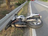 Niezdów. Wypadek na drodze wojewódzkiej. Ucierpiał motocyklista [AKTUALIZACJA]