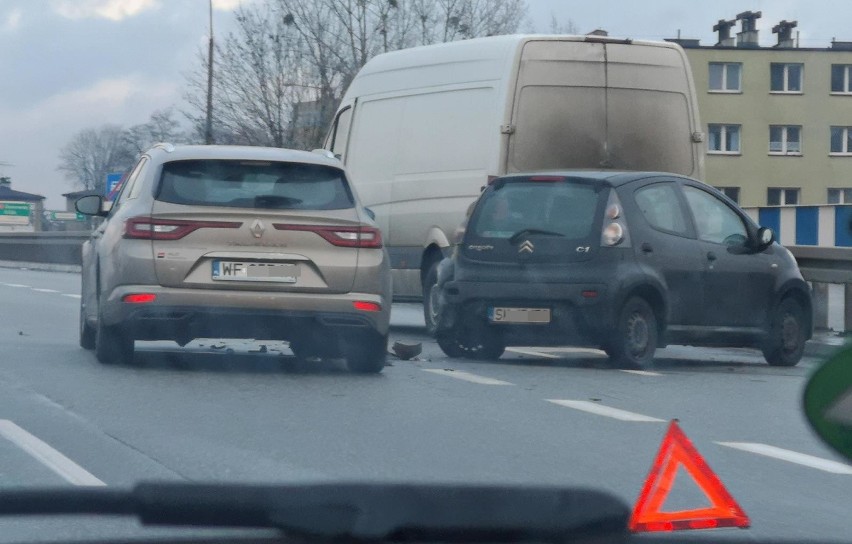 Powroty ze świąt. Wypadki i korki - tak wyglądają powroty ze świąt na drogach [ZDJĘCIA]