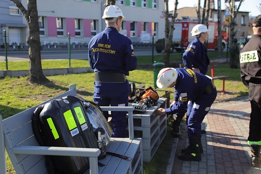 Charytatywna akcja strażaków z Gaszowice dla chorego Samuelka