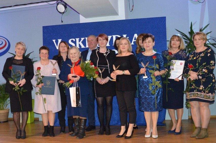Kocmyrzów-Luborzyca. Nagrodzeni w plebiscycie "Skrzydła Dobroci". Ratują dzieci z niebezpieczeństwa, bezdomne zwierzaki, pielęgnują folklor