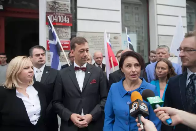 W czwartek, przedstawiciele Kongresu Nowej Prawicy potwierdzili, że Agnieszka Wojciechowska van Heukelom została kandydatką ich partii na prezydenta miasta
