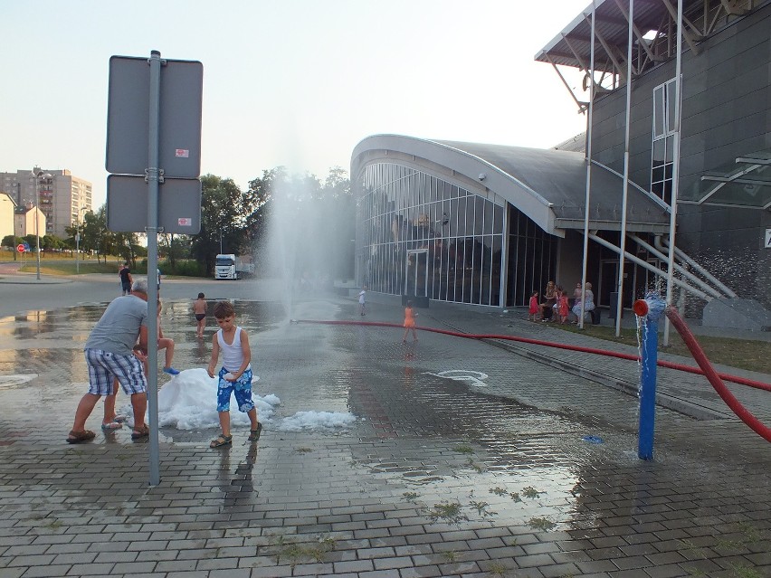 Wszędzie wielkie upały, a w Jastrzębiu-Zdroju... śnieg...