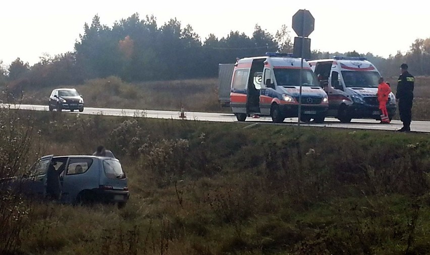 Auta zderzyły się pod Sulechowem na skrzyżowaniu ul....