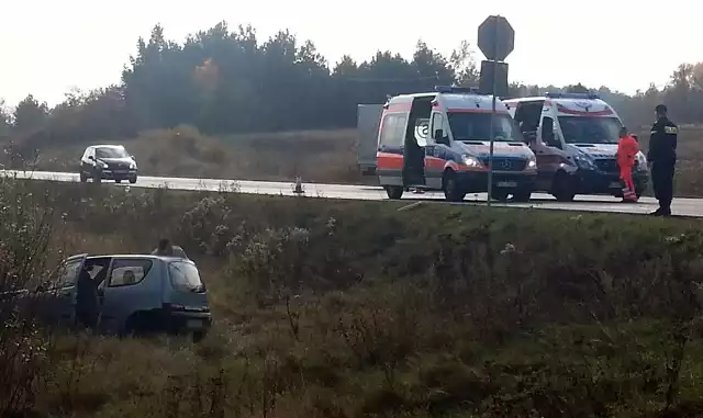 Auta zderzyły się pod Sulechowem na skrzyżowaniu ul. Warszawskiej ze „starą trójką”