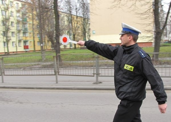 Policja będzie skrupulatnie sprawdzała wiek kierowców szybkich motocykli