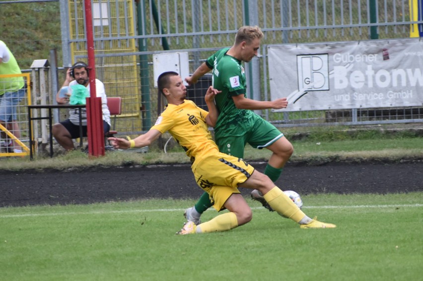 Lechia Zielona Góra wygrała w Gubinie z Cariną (1:2).