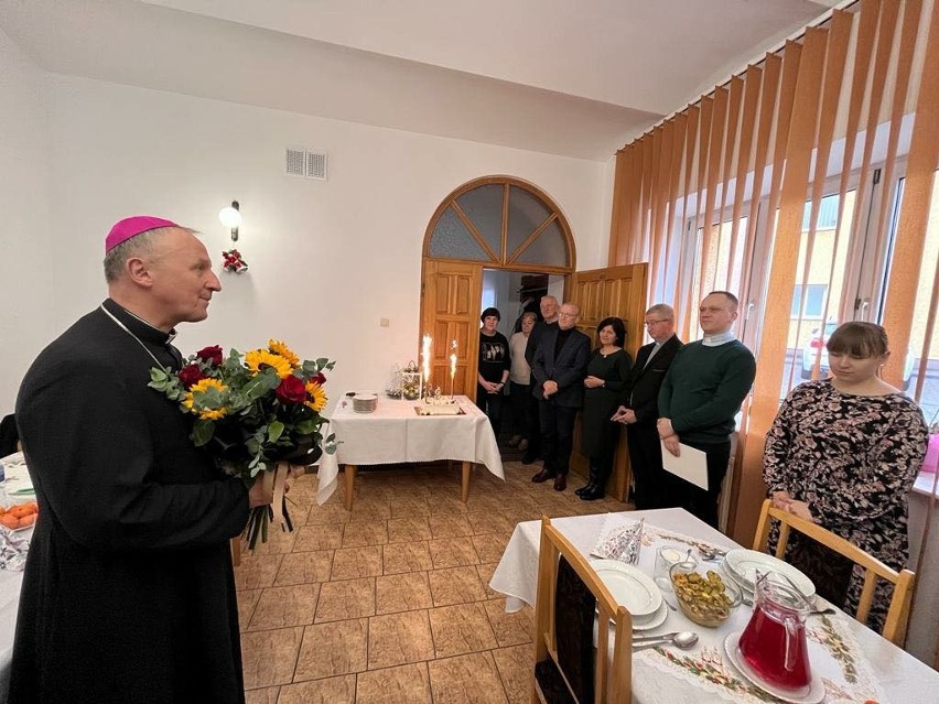 Trzy lata temu biskupem radomskim został Marek Solarczyk. Był czas na tort i małe świętowanie