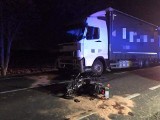 Wypadek Piotrowice. Motocykl zderzył się z ciężarówką. Jedna osoba nie żyje