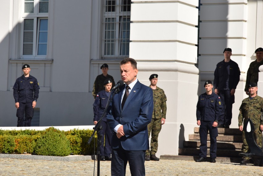 Mariusz Błaszczak w Gdyni. Obchody na Westerplatte muszą być godne, dlatego zorganizuje je Wojsko Polskie