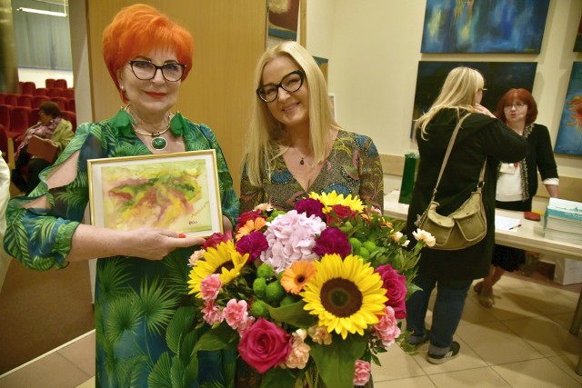 Miejscem spotkań klubu Na Zapiecku jest siedziba Inneko przy ul. Teatralnej. Jubileusz odbywał się jednak w gorzowskiej książnicy.