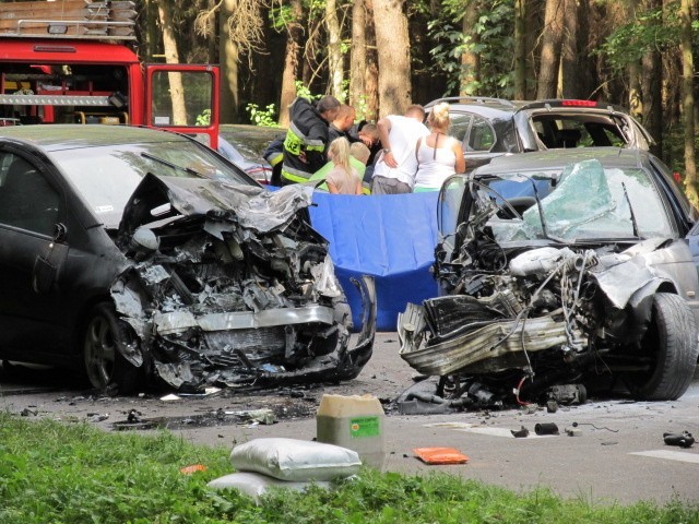 Wypadek wielu aut na drodze nr 3