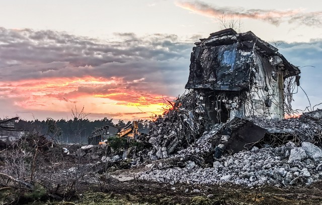 Martwe od wojny monumentalne obiekty strefy POL-Betrieb dawnych niemieckich zakładów Dynamit AG Fabrik Bromberg powoli stają się wspomnieniem. Teraz to teren Bydgoskiego Parku Przemysłowo-Technologicznego.