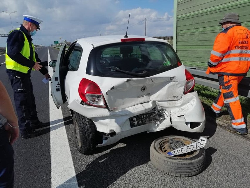 Na "siódemce" w Broniszewie w tył renault clio uderzyła...