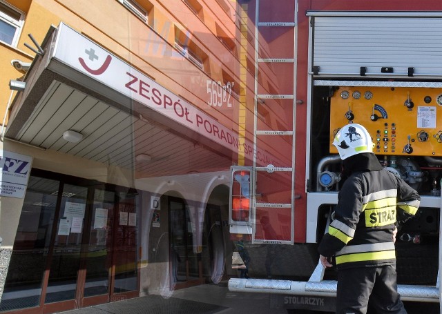 W szpitalu im. Antoniego Jurasza w Bydgoszczy paliła się instalacja elektryczna. Interweniowała straż pożarna. Ewakuowano 200 osób