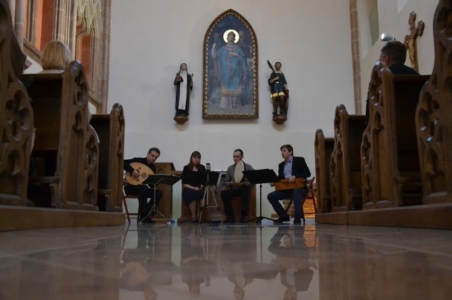 Na Zamku Piastowskim wysłuchaliśmy średniowiecznych pieśni z Hiszpanii
