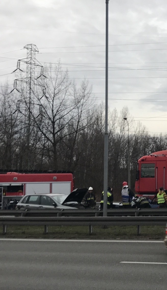 Wypadek na DK 86 w Katowicach. Uwaga na ogromny korek ZDJĘCIA