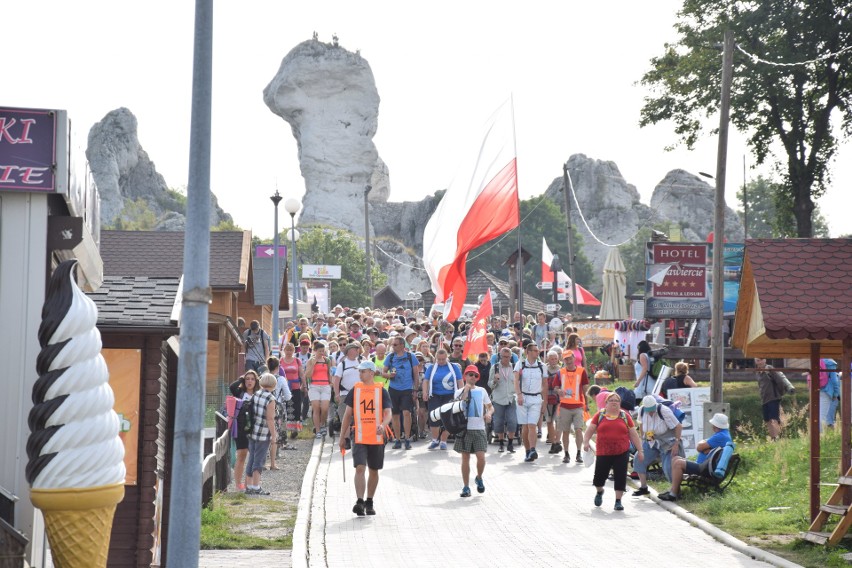 Wspólnota Śródmiejska wyruszyła z Podzamcza do Częstochowy