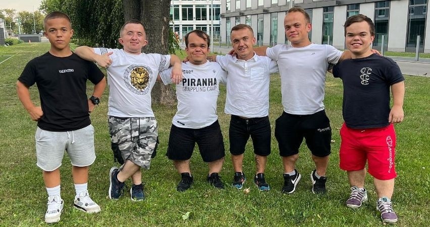 Mini Majk zainicjował m.in. MINICAMP - obóz dla osób...