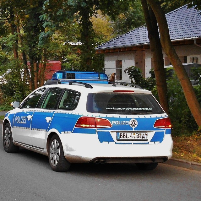 Obecnie, jeśli podczas kontroli drogowej policjant zauważy, że kierowca używa aplikację ostrzegającą o radarach, wówczas nałoży na niego karę w wysokości 75 euro