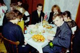 Zdjęcia studniówki z 1992 roku z Krosna Odrzańskiego. Tak ponad 30 lat temu bawili się maturzyści. Fotografie Stanisława Straszkiewicza